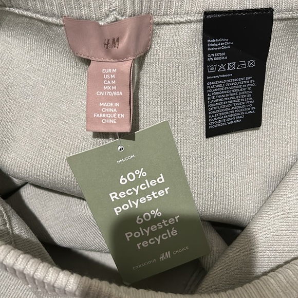 NWT H&M Loungewear set. Zip up hooded sweatshirt and joggers. - Picture 8 of 9